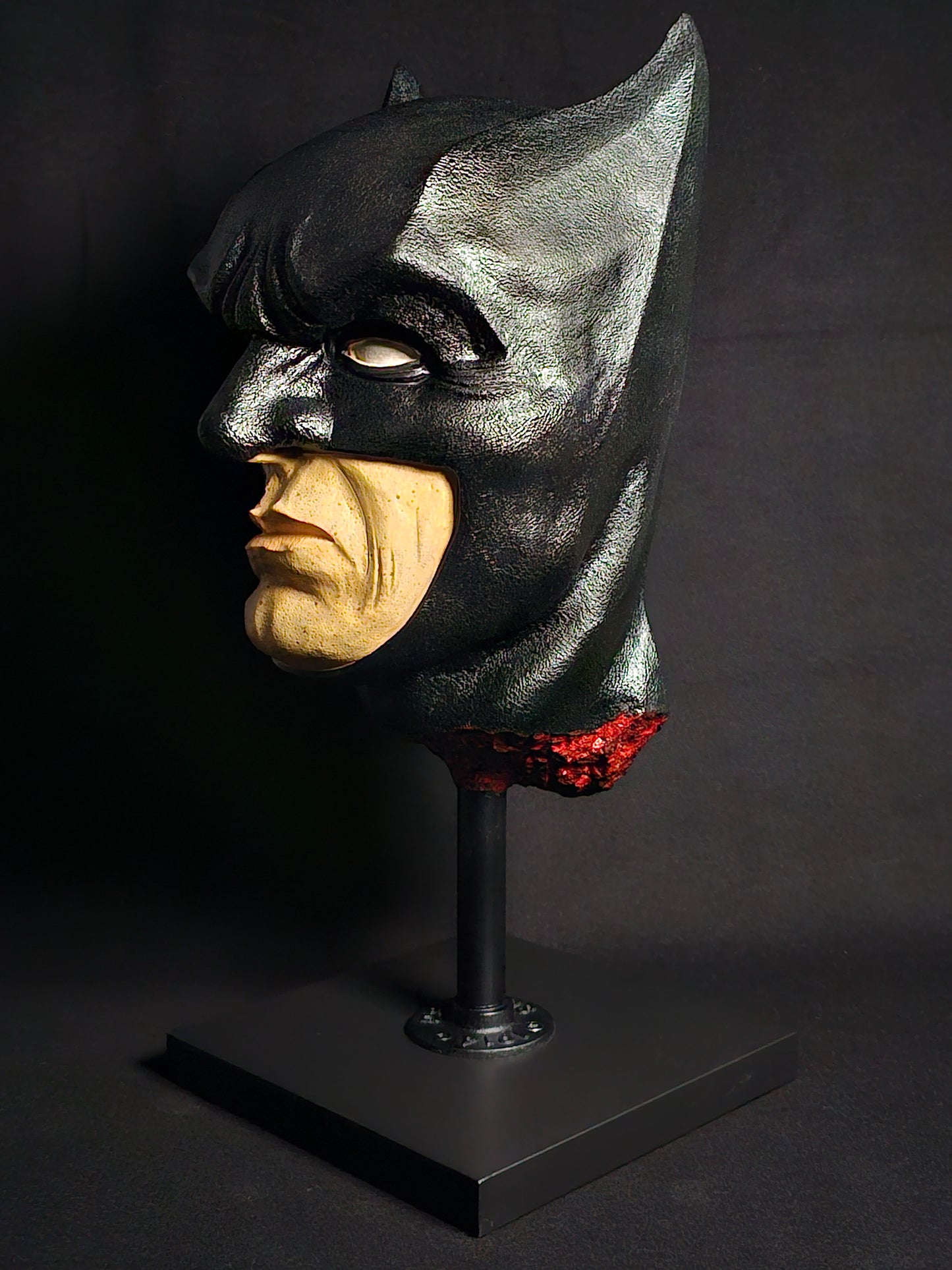 Shadow Knight bust – rear three-quarter view, numbered limited edition collectible
