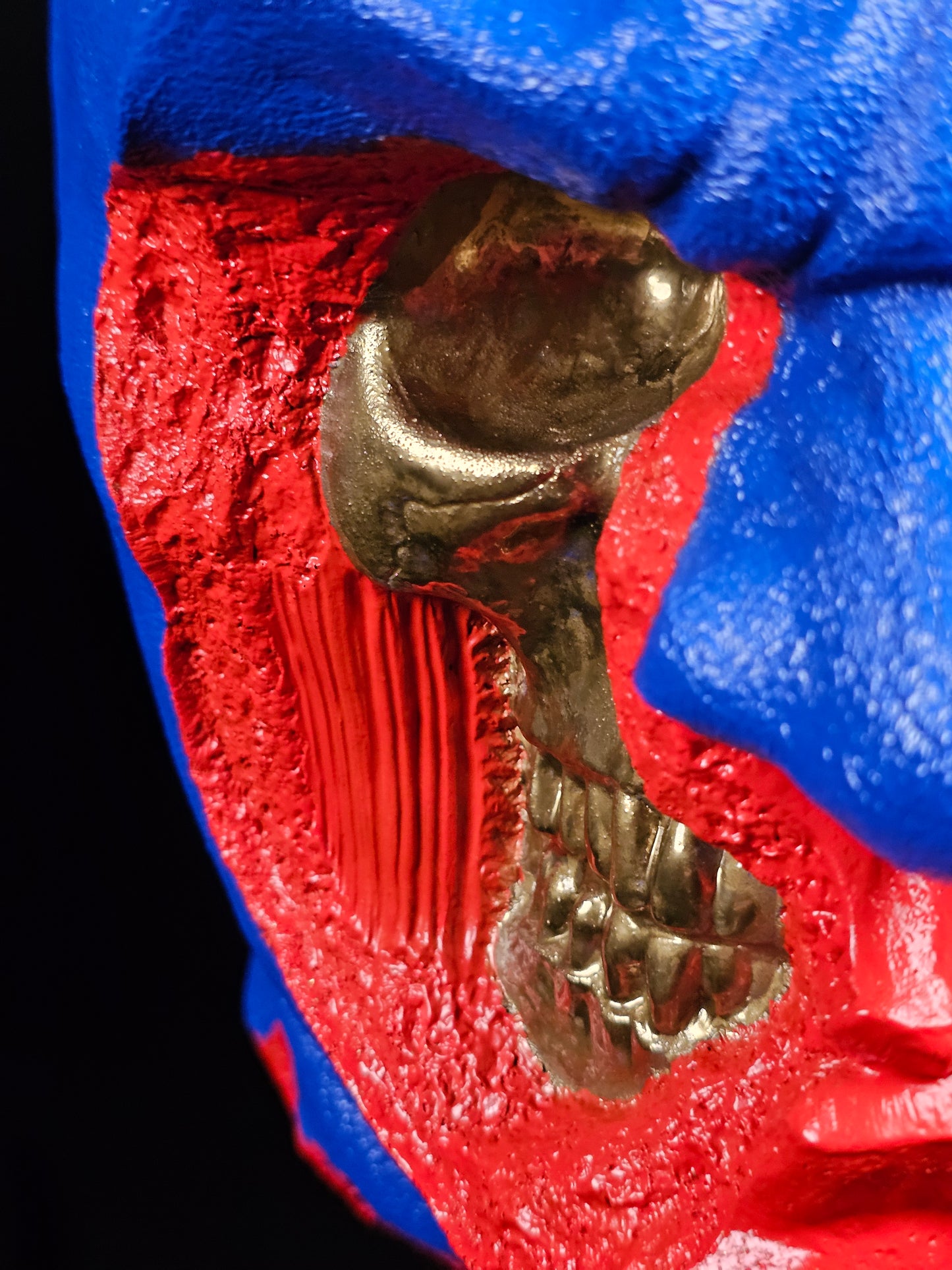 Shadow Knight bust – close-up of heroic warrior face, hand-finished detail
