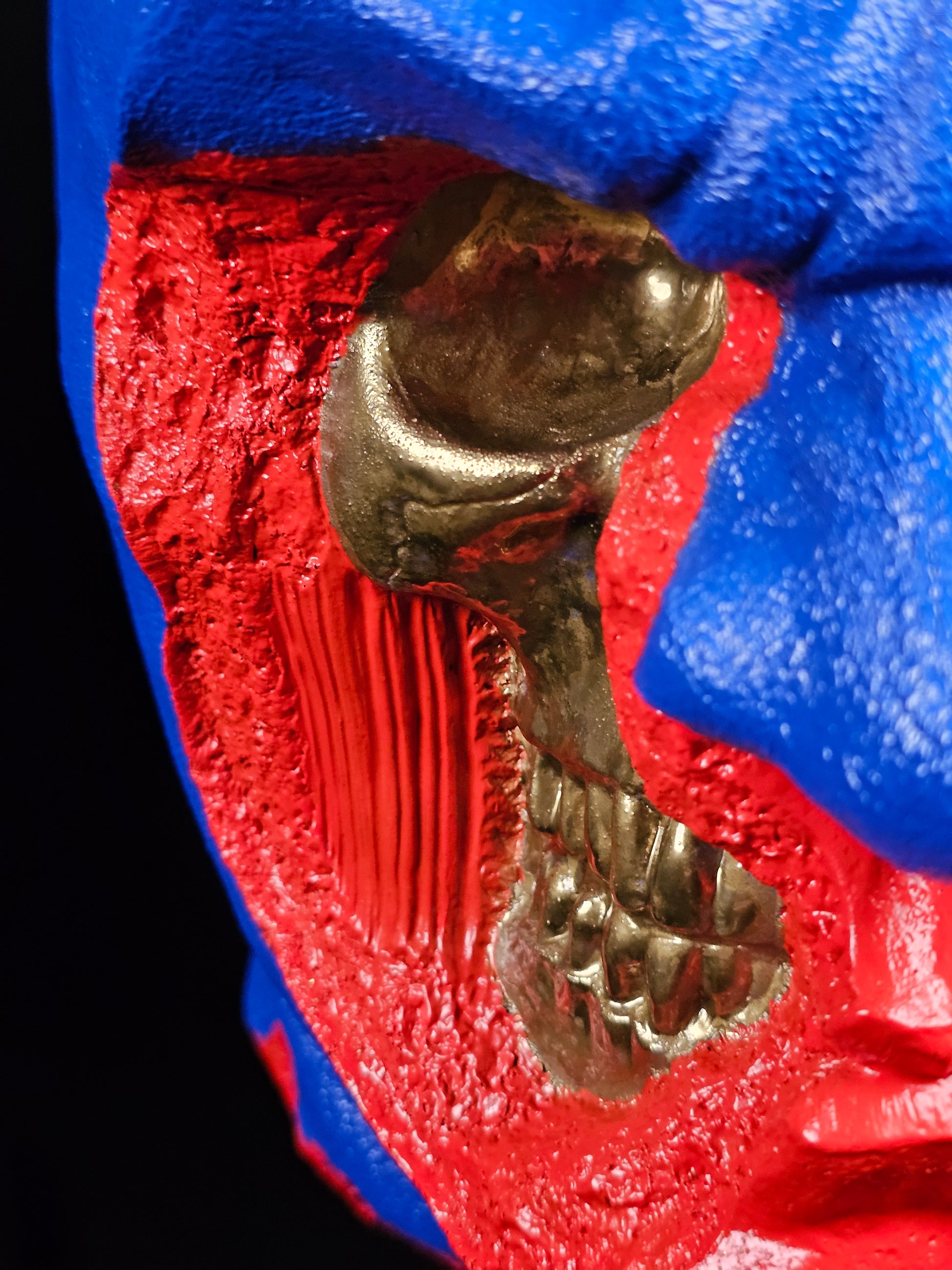 Shadow Knight bust – close-up of heroic warrior face, hand-finished detail
