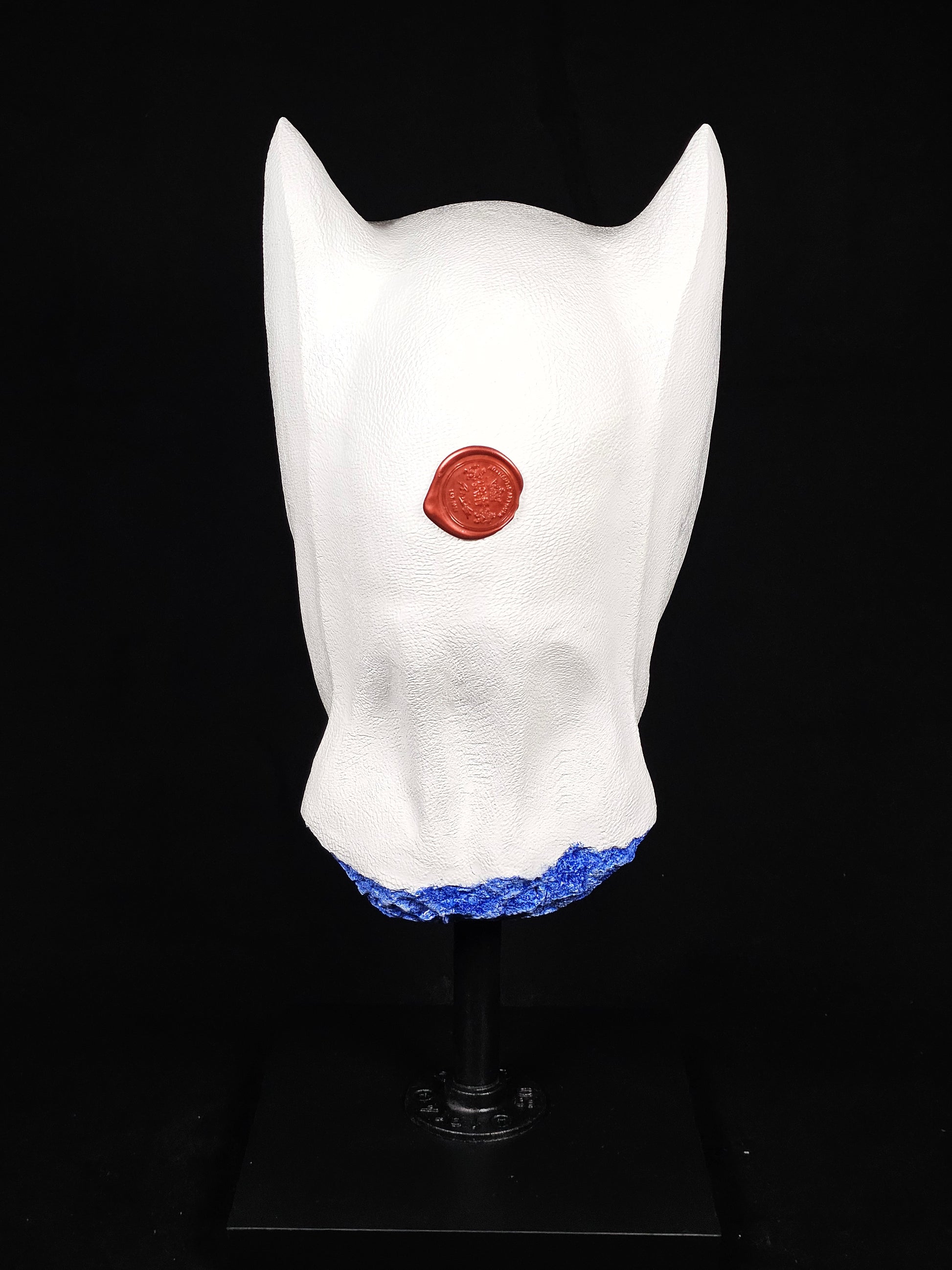 Shadow Knight Delfts Blue – rear view with wax seal, numbered limited edition collectible