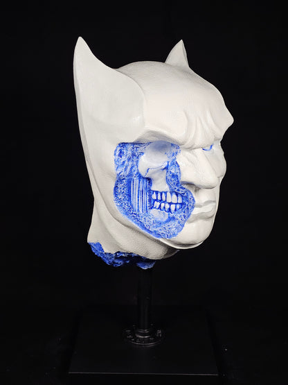 Shadow Knight Delfts Blue – 45° left view, hand-painted polymer gypsum sculpture with Delft blue finish