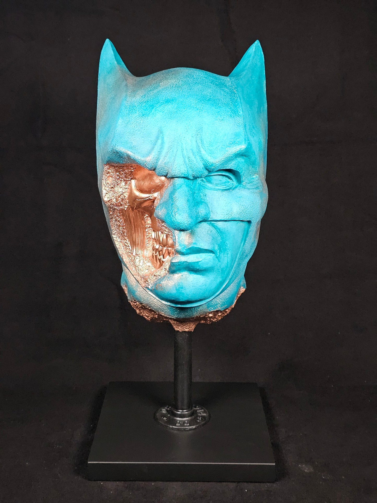 Shadow Knight Oxidized Copper Edition – front view, 45 cm collectible sculpture by House of Wit
