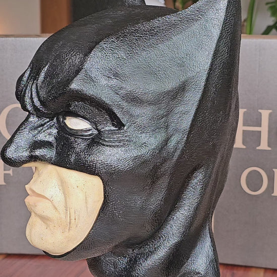 “In this 7-second product video, a Batman-inspired anatomical bust by House of Wit slowly rotates on a black stand to show the sculpted front details.”

