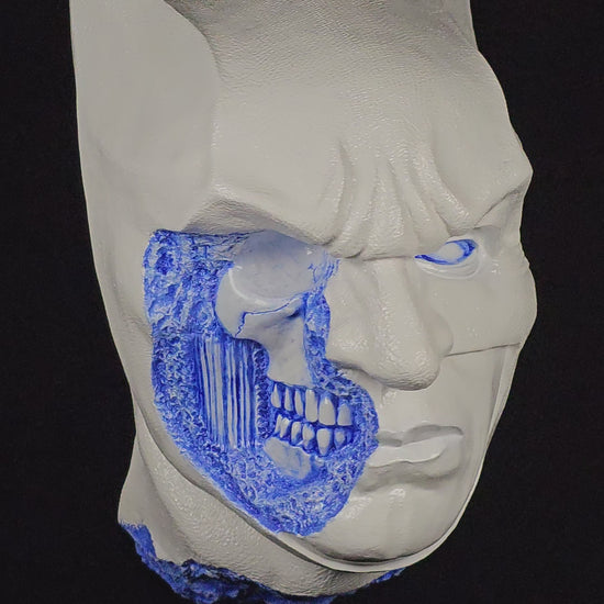 Shadow Knight Delfts Blue – rotating video, hand-finished detail by House of Wit