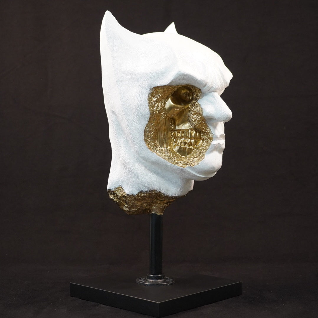 Shadow Knight - White gilded