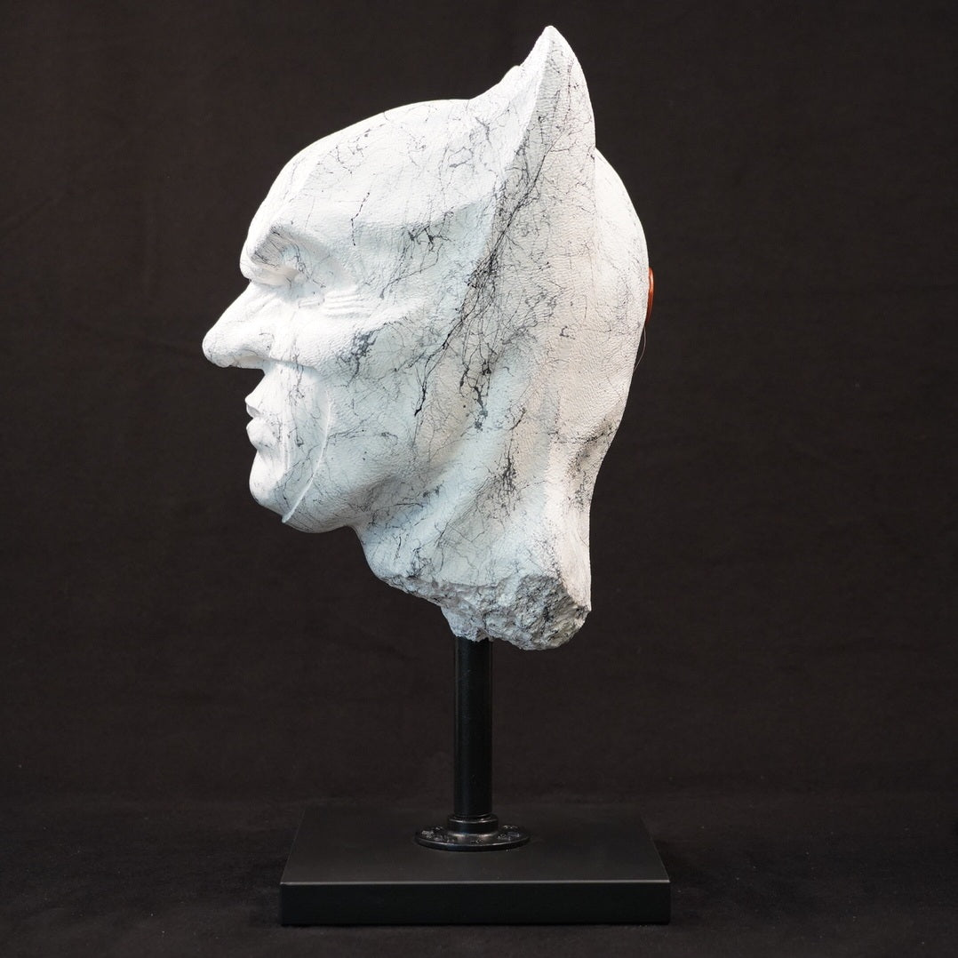 Shadow Knight - White marble