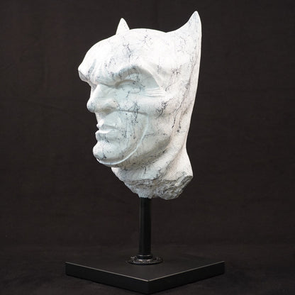 Shadow Knight - White marble